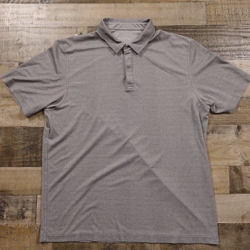Travis Mathew polo shirt men's extra large‎ gray